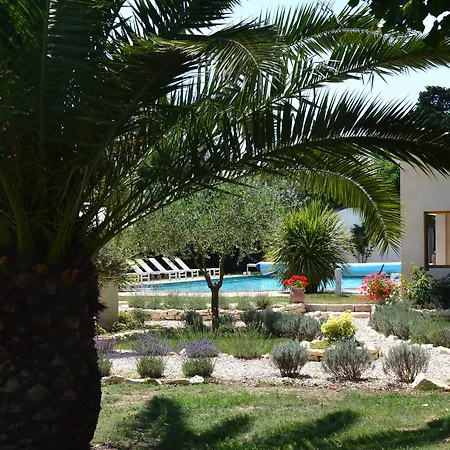 Mas De Capelou Apartment *